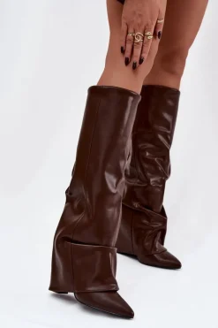 Ocieplane Kozaki Damskie Z Wywiniętą Cholewką Na Słupku Czekoladowe Elivira