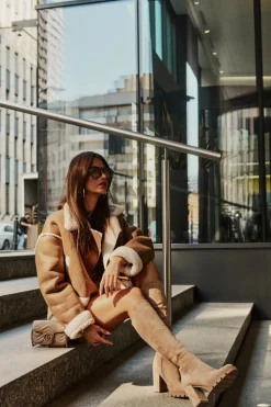 Ocieplane Kozaki Damskie Na Słupku Eko Zamszowe Beżowe Tirisha