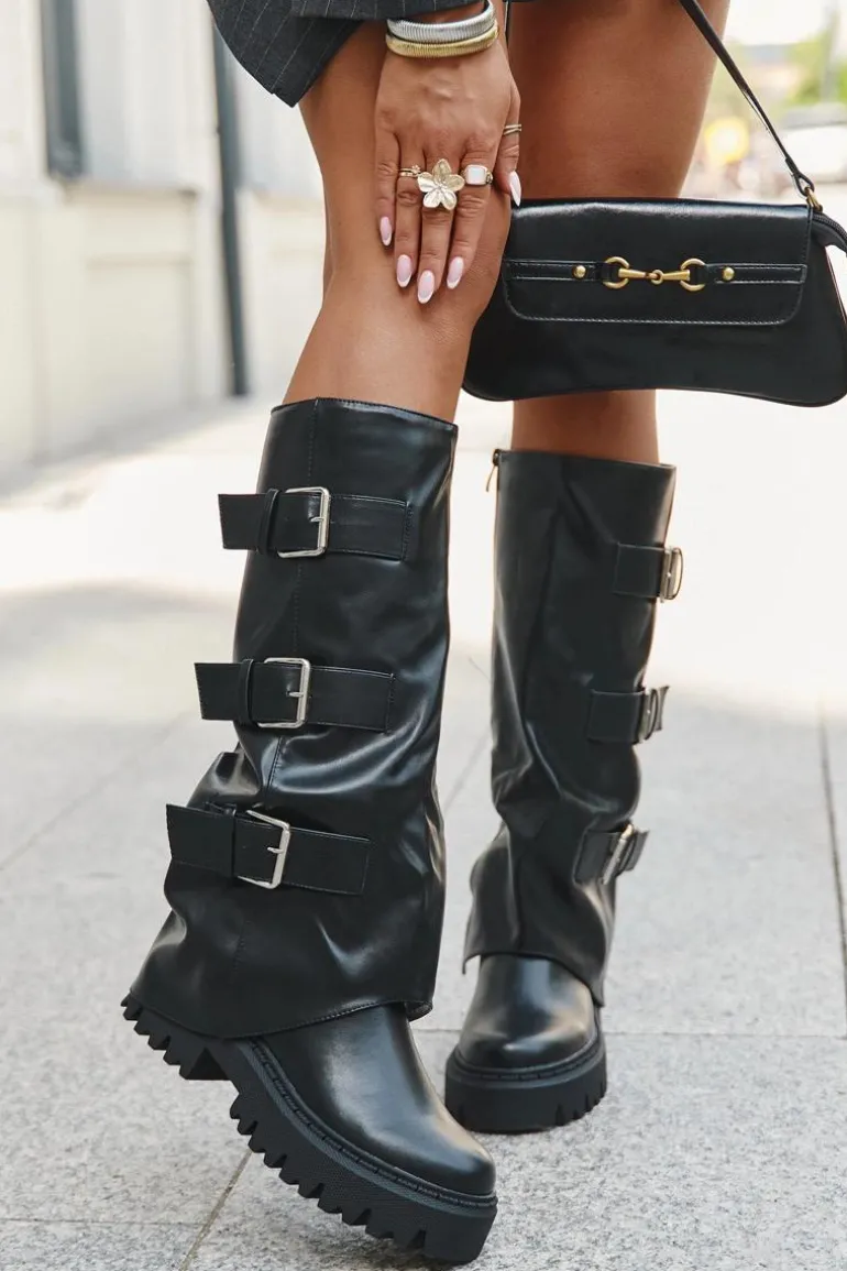 Ocieplane Kozaki Damskie Ze Srebrnymi Klamrami Czarne Isavine