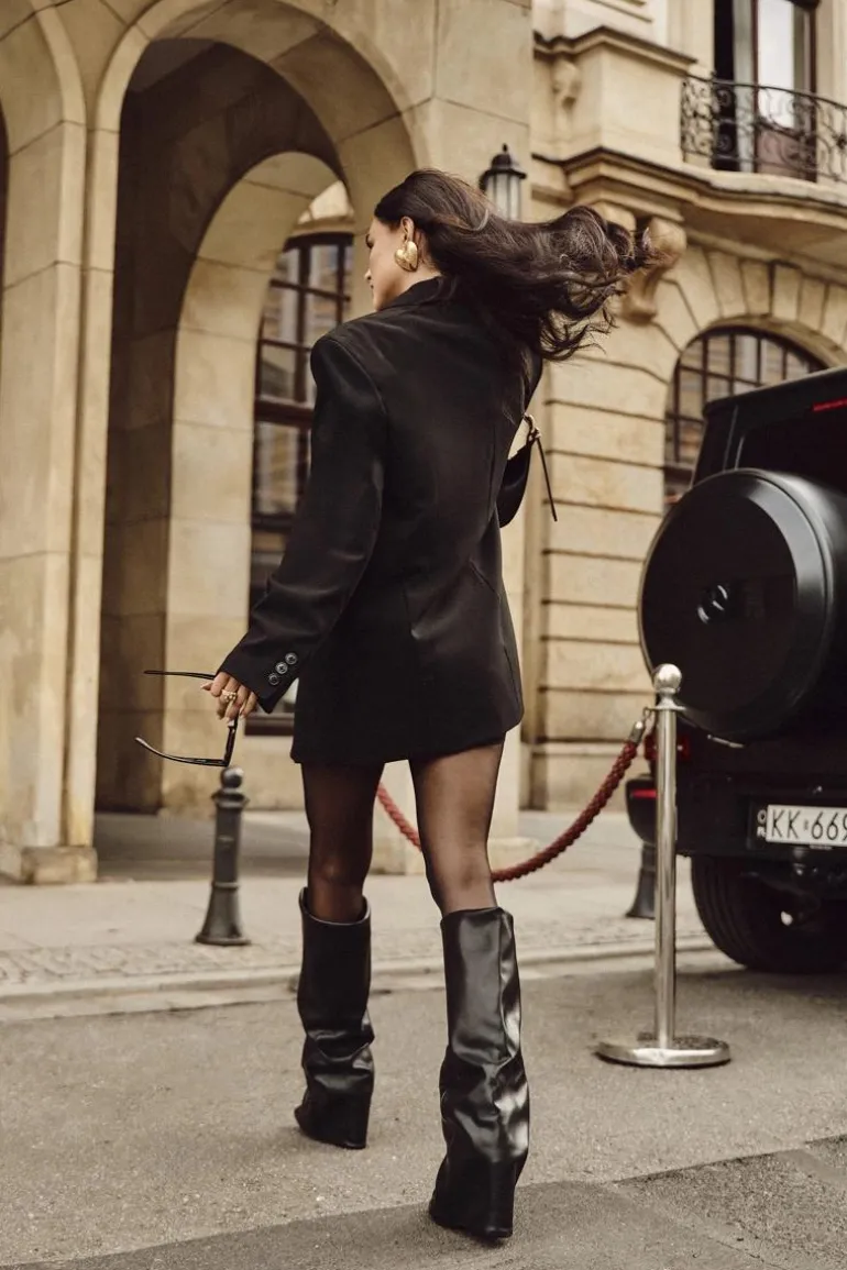 Ocieplane Kozaki Damskie Z Wywiniętą Cholewką Na Słupku Czarne Elivira