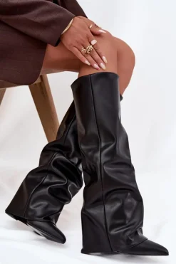 Ocieplane Kozaki Damskie Z Wywiniętą Cholewką Na Słupku Czarne Elivira