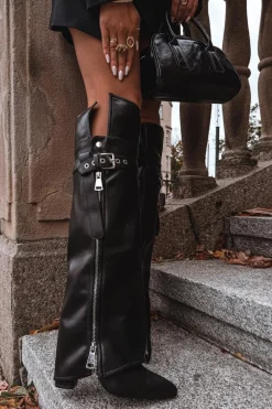 Ocieplane Kozaki Damskie Za Kolano Na Słupku Z Paskiem Klamrą I Srebrnym Zamkiem Czarne Reisa