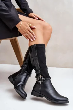 Ocieplane Kozaki Na Płaskim Obcasie Z Ozdobną Klamrą Czarne Leatharia