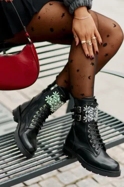 Ocieplane Workery Botki Z Ozdobnym Paskiem I Klamrami Czarne Viveria