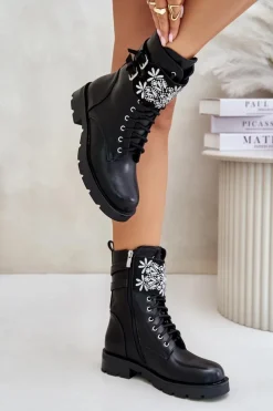 Ocieplane Workery Botki Z Ozdobnym Paskiem I Klamrami Czarne Viveria