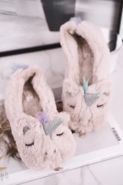 Papcie Damskie Futrzane Jednorożce Beżowe Rainbow