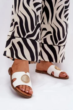 Płaskie Klapki Damskie Z Ozdobnym Detalem Białe Oferry