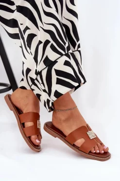 Płaskie Klapki Z Wycięciami I Ozdobą Camel Bohalis