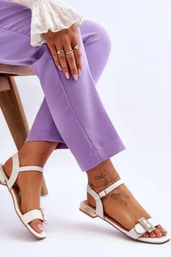 Płaskie Sandały Na Złotym Obcasie Białe Mindley