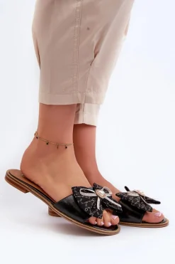 Płaskie Skórzane Klapki Damskie Z Kokardą Laura Messi 2791 Czarne