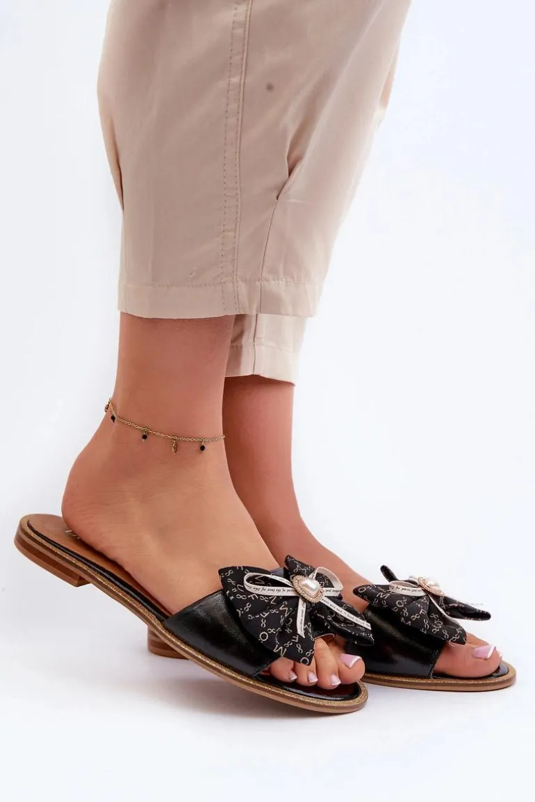 Płaskie Skórzane Klapki Damskie Z Kokardą Laura Messi 2791 Czarne