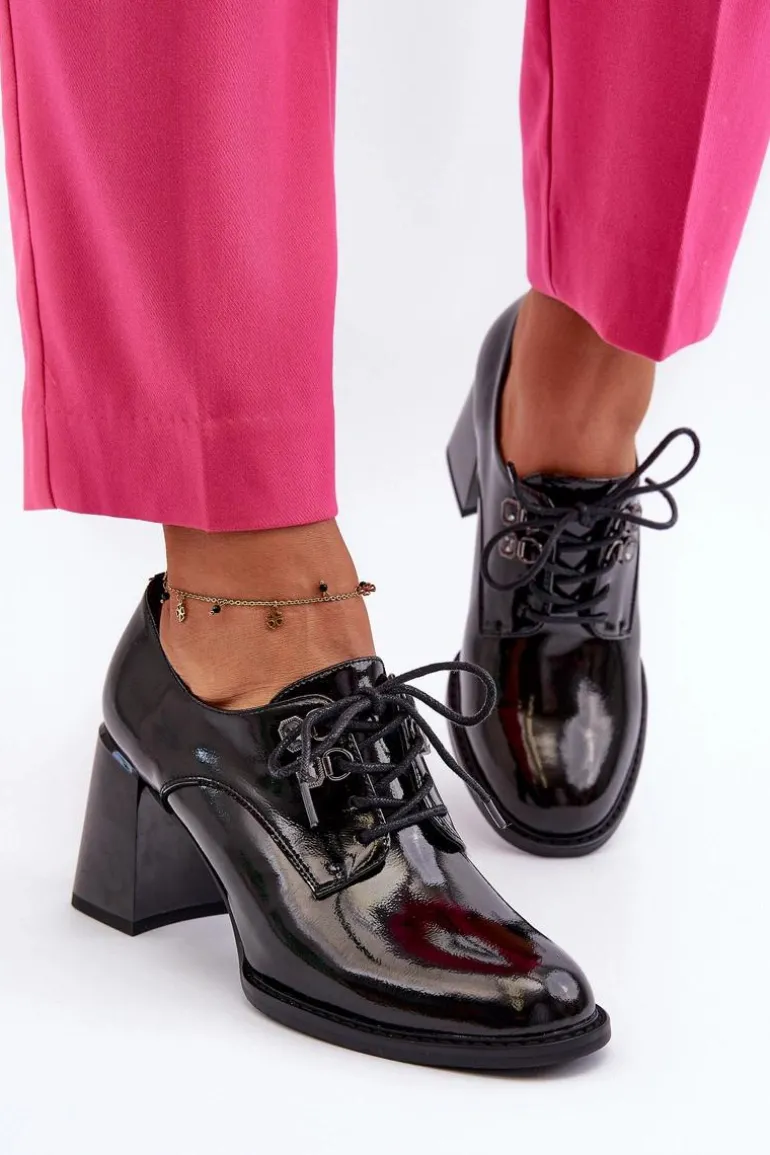 Półbuty Damskie Lakierowane Na Słupku Czarne Nelione