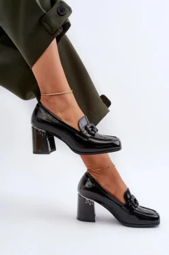 Półbuty Damskie Na Słupku Lakierowane Czarne D&A MR38-973