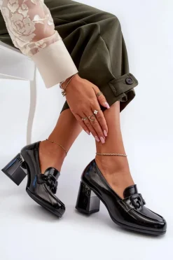 Półbuty Damskie Na Słupku Lakierowane Czarne D&A MR38-973