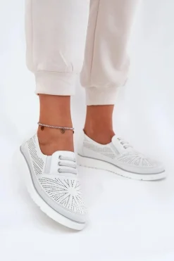 Półbuty Damskie Wsuwane Ażurowe Białe Azethia