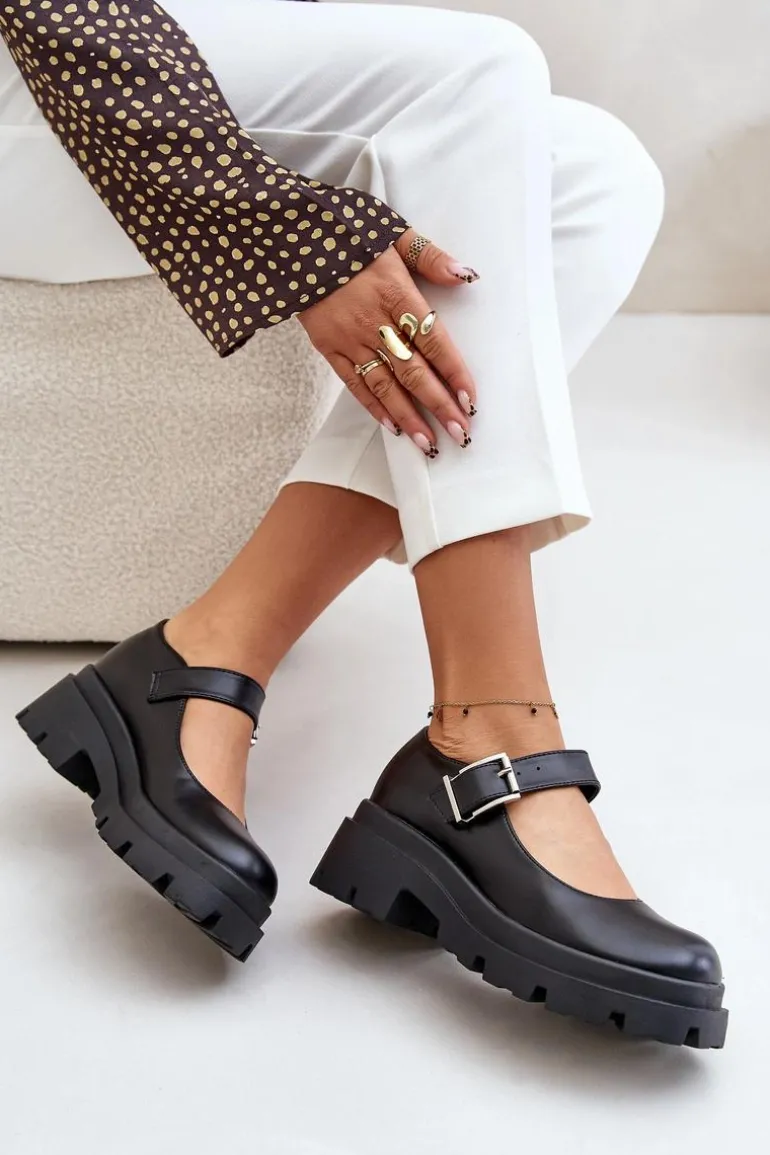 Półbuty Damskie Z Klamrą Czarne Plikuria