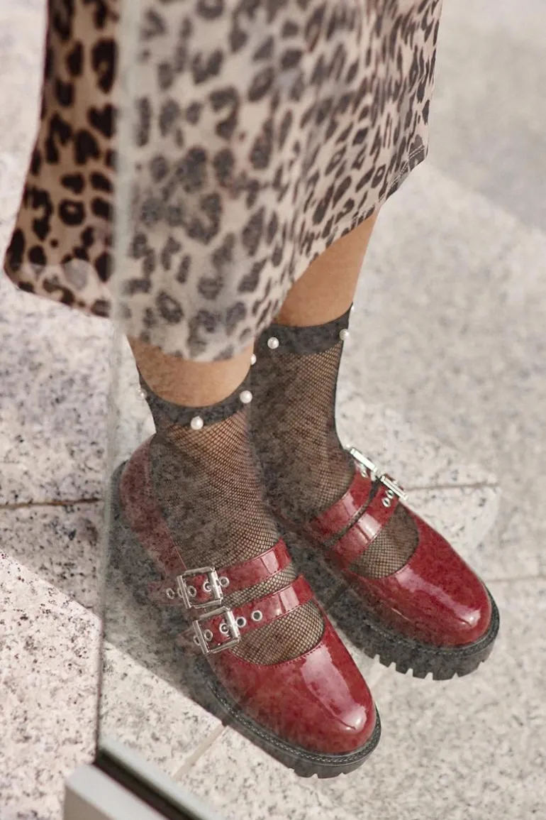 Półbuty Damskie Z Paskami Lakierowane Bordowe Terione