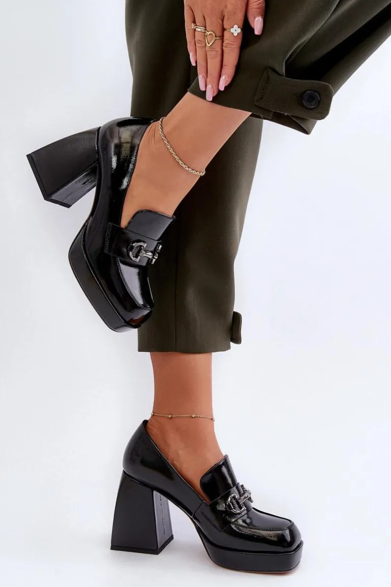 Półbuty Lakierowane Damskie Na Słupku Czarne D&A MR38-906