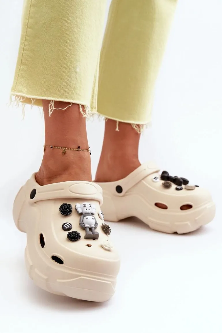 Piankowe Damskie Lekkie Klapki Na Masywnej Podeszwie Beżowe Matirra