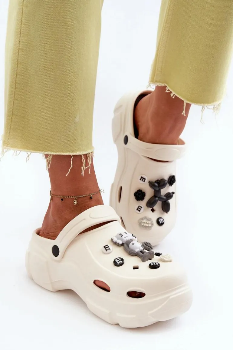 Piankowe Damskie Lekkie Klapki Na Masywnej Podeszwie Białe Matirra