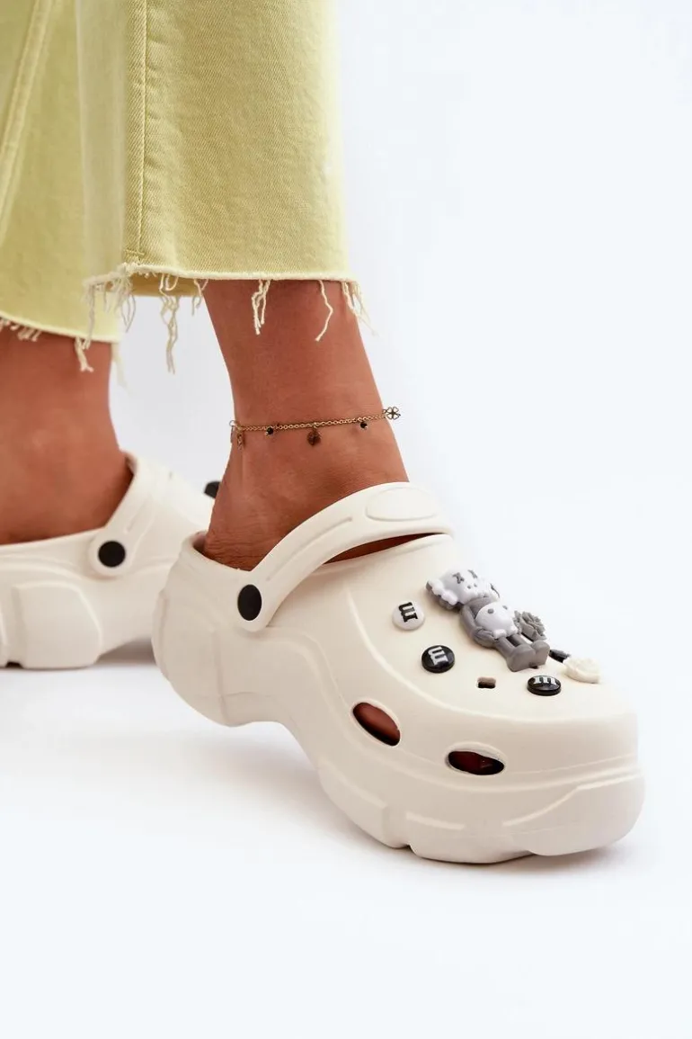 Piankowe Damskie Lekkie Klapki Na Masywnej Podeszwie Białe Matirra