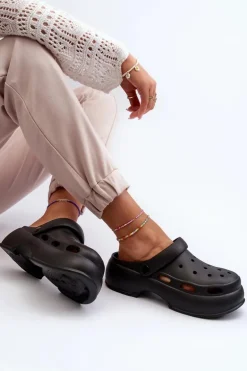 Piankowe Klapki Damskie Na Masywnej Podeszwie Czarne Danollia