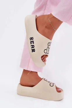 Piankowe Klapki Damskie Na Masywnej Podeszwie Z Misiem Jasnobeżowe Lamira