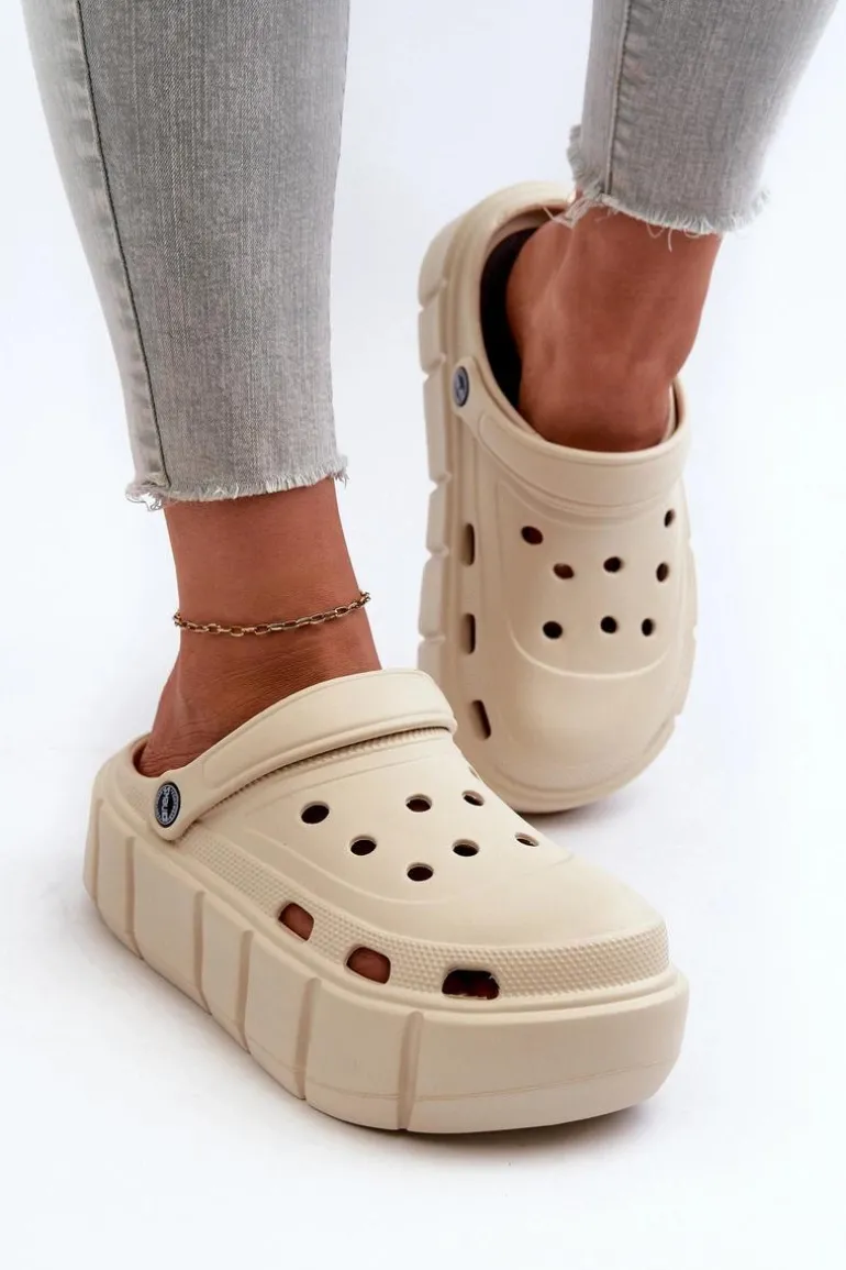 Piankowe Klapki Damskie Na Platformie Beżowe Itubia