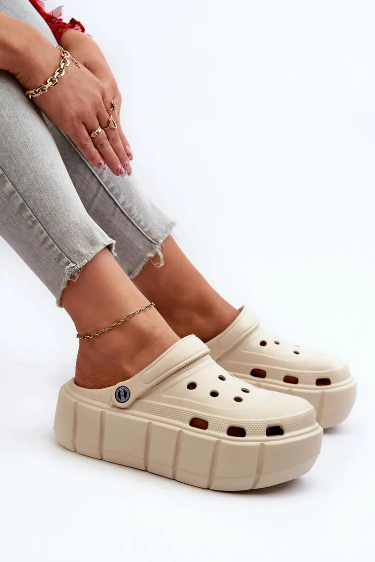 Piankowe Klapki Damskie Na Platformie Beżowe Itubia