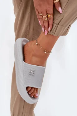 Piankowe Klapki Damskie Na Platformie Z Misiem Vinceza 75210 Szare