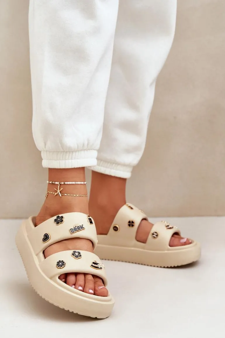 Piankowe Klapki Damskie Z Przypinkami Beżowe Ravanala