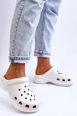 Piankowe Klapki Kroksy Na Masywnej Podeszwie Białe Katniss