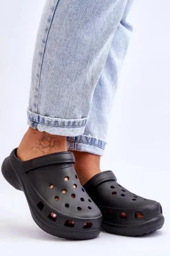 Piankowe Klapki Kroksy Na Masywnej Podeszwie Czarne Katniss