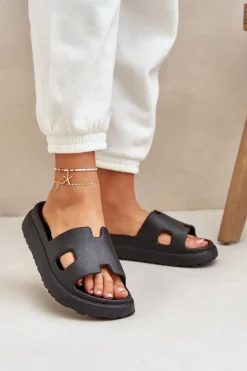 Piankowe Klapki Z Wycięciami Czarne Neladith