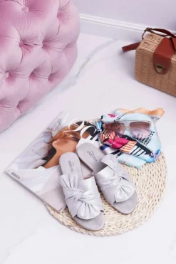 Połyskujące Klapki Z Wiązaniem Szare Emilia