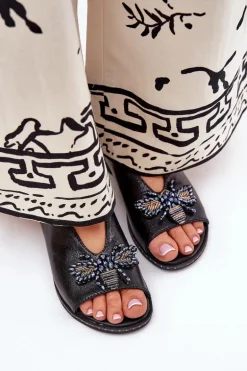 Połyskujące Sandały Damskie Z Ozdobą Płaskie Czarne Russona