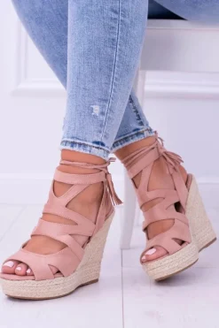 Różowe Zamszowe Sandały Na Koturnie Nowelio