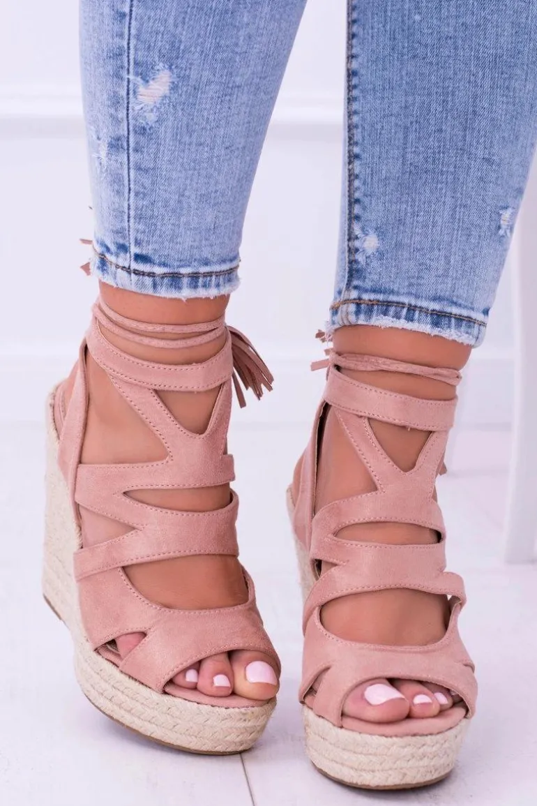Różowe Zamszowe Sandały Na Koturnie Nowelio