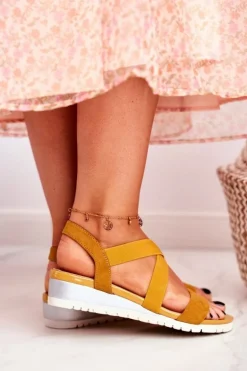 Sandałki Damskie Na Koturnie Żółte Wsuwane Harper