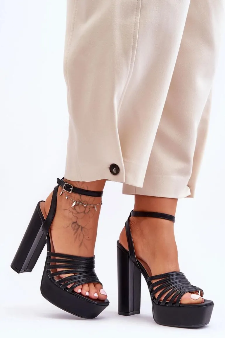 Sandałki Na Wysokim Słupku Czarne Maya