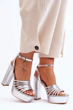 Sandałki Na Wysokim Słupku Srebrne Maya