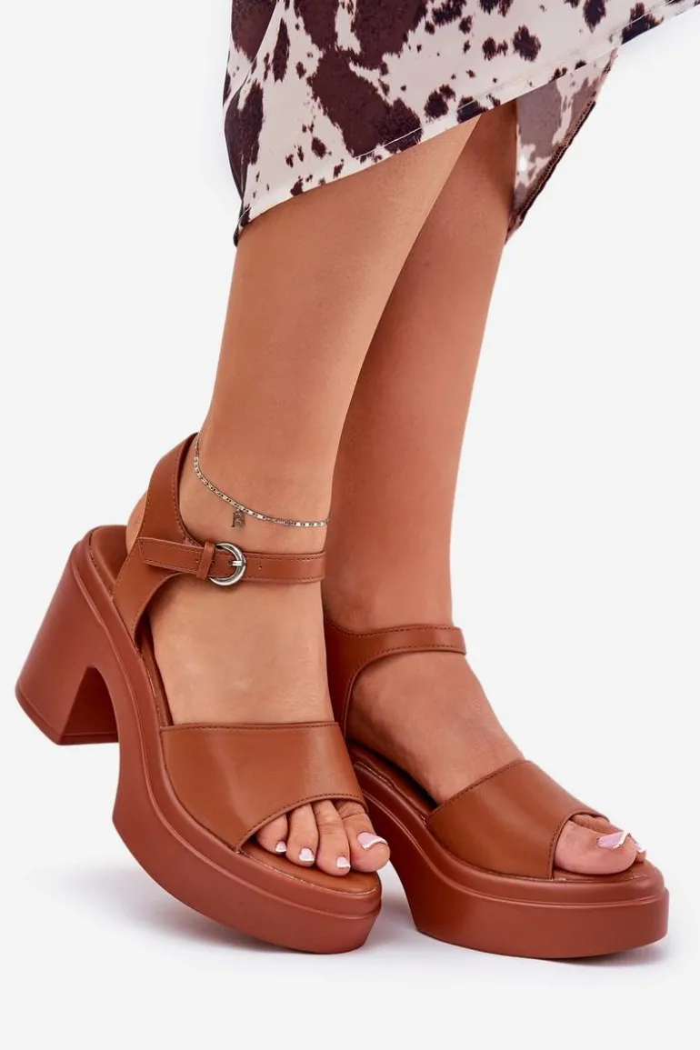 Sandały Damskie Na Masywnym Słupku I Platformie Z Eko Skóry Camel Korlevia