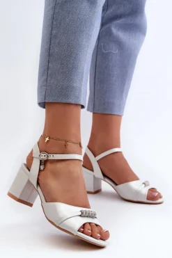 Sandały Damskie Eko Skórzane Na Słupku Z Ozdobami Srebrne Narhi