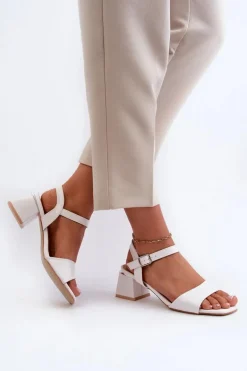 Sandały Damskie Na Klocku Z Eko Skóry Białe Leisha