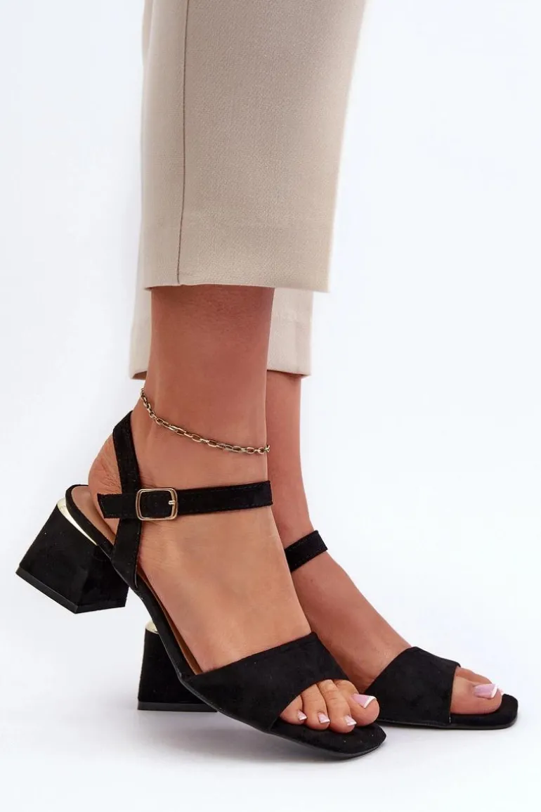 Sandały Damskie Na Klocku Z Eko Zamszu Czarne Leisha