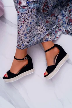 Sandały Damskie Na Koturnie Platformie Zamszowe Czarne Delima