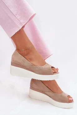 Sandały Damskie Na Koturnie Z Eko Zamszu Beżowe Velira