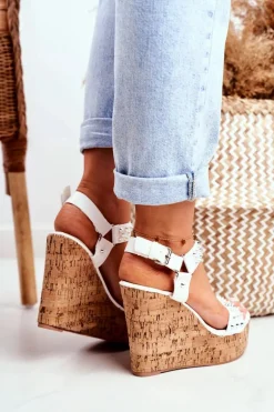 Sandały Damskie Na Koturnie Lu Boo Białe Gail