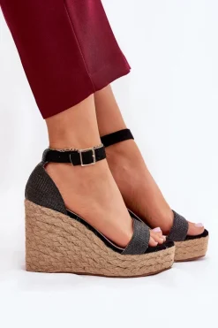 Sandały Damskie Na Koturnie Z Plecionką Czarne Adelio