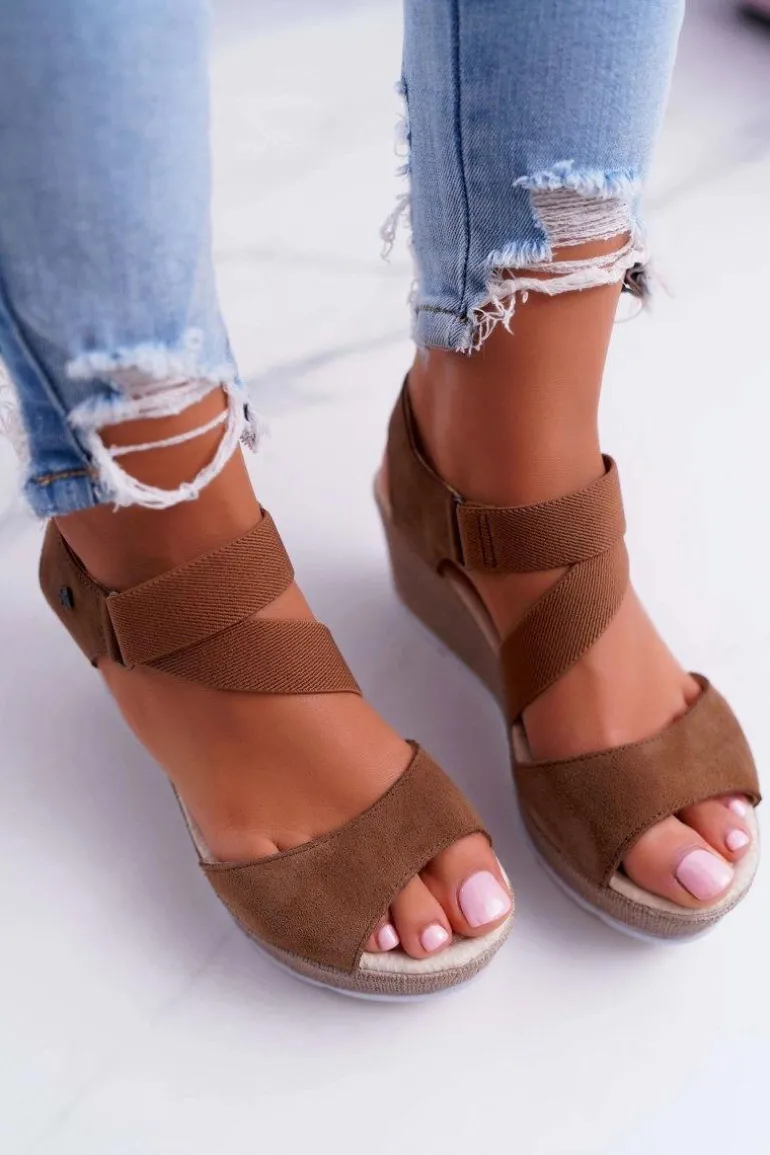 Sandały Damskie Na Koturnie Big Star Zamszowe Brązowe DD276035